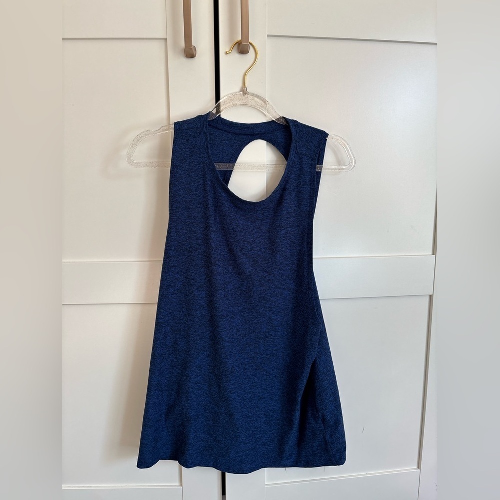 Beyond Yoga Spacedye Twist-Back Tank in Blue Size Medium